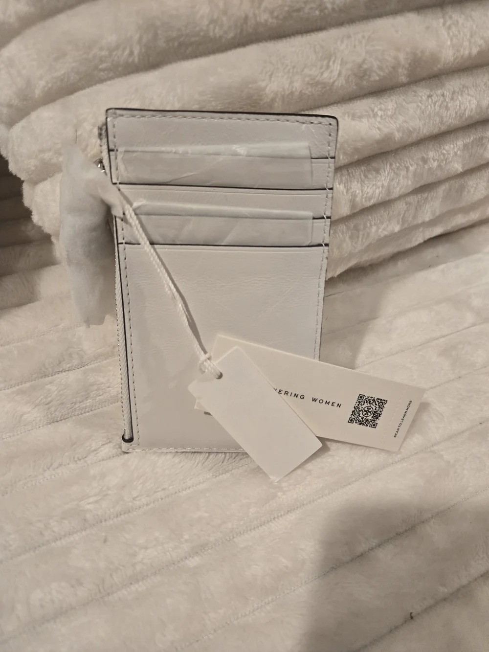 Tory Burch White Quilted Leather Phone Wallet with Logo